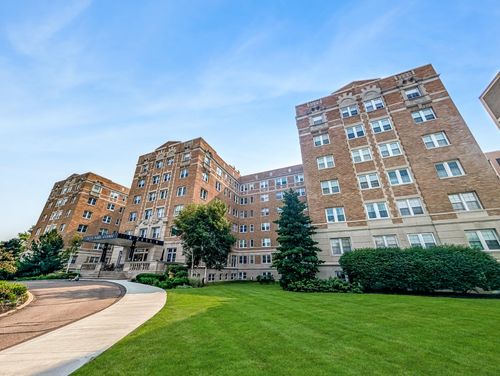 611-2615 Park Ave, Minneapolis, MN, 55407-1047 | Card Image