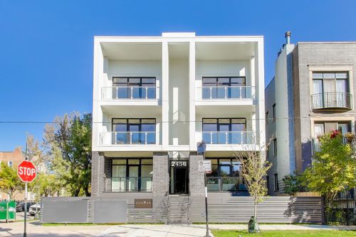 3e-2456 W Cortez St, Chicago, IL, 60622-3540 | Card Image