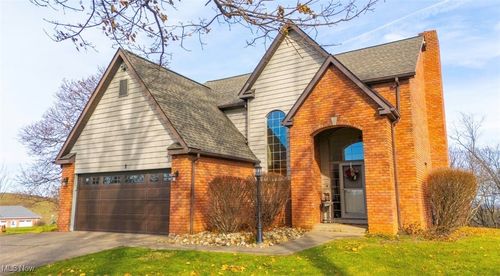 47647 Watson Rd, Saint Clairsville, OH, 43950-9709 | Card Image