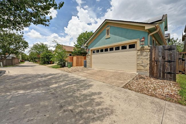 2-car garage | Image 31