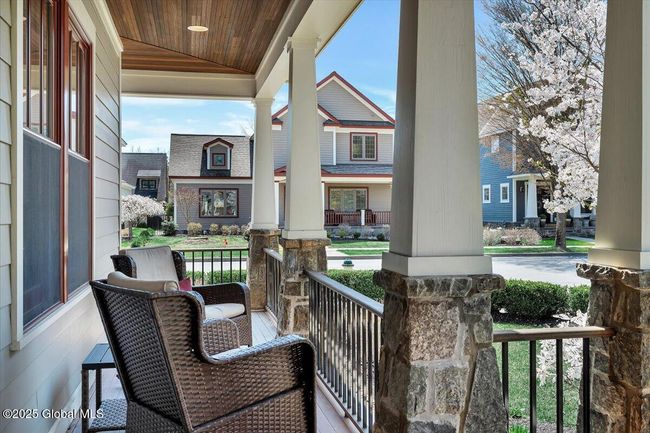 20 Oak Ridge Blvd, House other with 4 bedrooms, 4 bathrooms and 6 parking in Saratoga Springs NY | Image 5