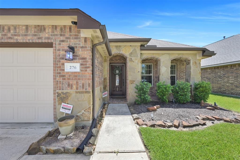 Country Crossing Cir, Magnolia, TX 77354