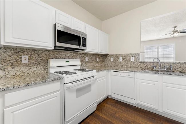 4100 Howell Park Rd, Townhouse with 2 bedrooms, 3 bathrooms and 2 parking in Duluth GA | Image 11