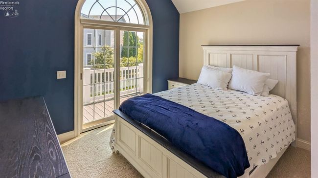 8051 E Lake Blvd, Condo with 4 bedrooms, 4 bathrooms and 2 parking in Marblehead OH | Image 26