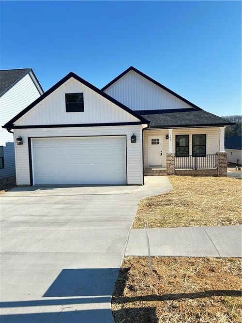 140 Washington St, Dalton, GA, 30721-6704 | Card Image