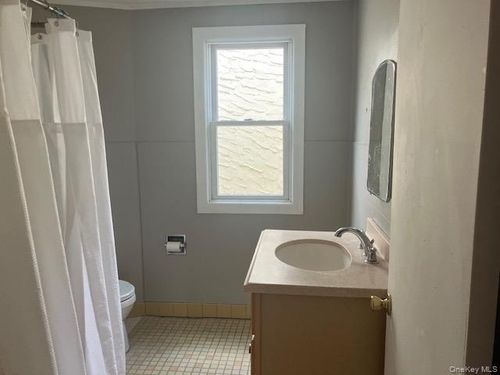 1-301 Sea Cliff Avenue, Oyster Bay, NY, 11579 | Card Image