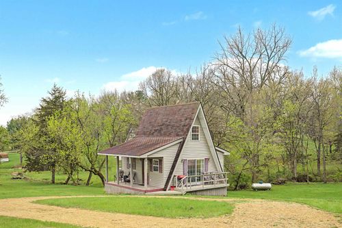 65 Galena Oaks Dr, ELIZABETH, IL, 61028-9578 | Card Image