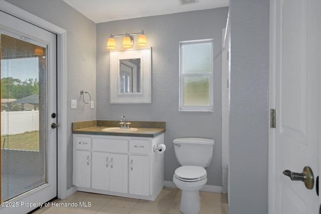 10101 Langan St, House other with 3 bedrooms, 2 bathrooms and null parking in Spring Hill FL | Image 21