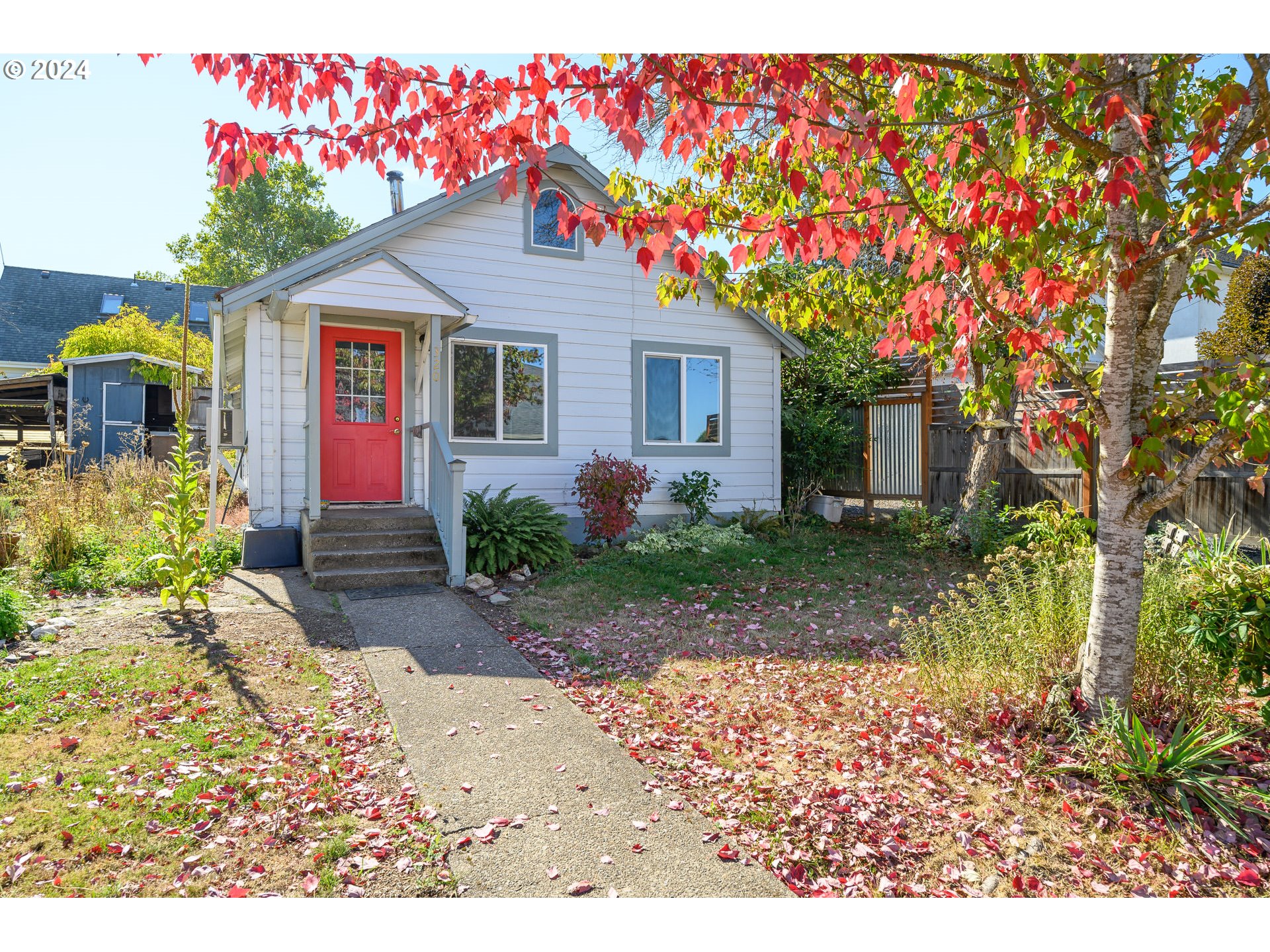 Madison St, Carlton, OR 97111