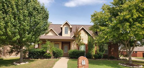 300 Sunrise Ln, Red Oak, TX, 75154-4662 | Card Image