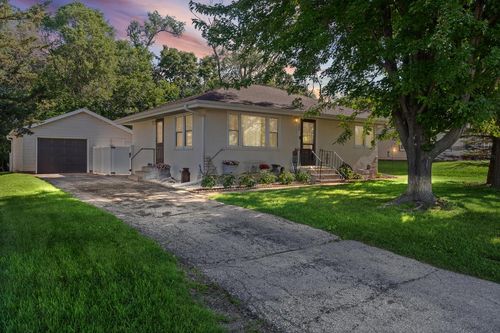 935 Wilson Street, Onalaska, WI, 54650 | Card Image
