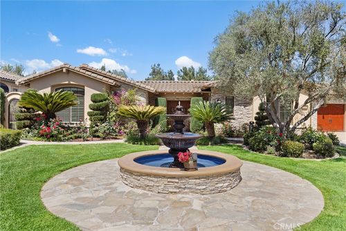 3349 Mendenaro Ct, Fallbrook, CA, 92028-8041 | Card Image