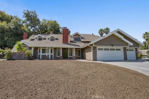 15604 Saddleback Rd, Canyon Country, CA, 91387-4709 | Card Image