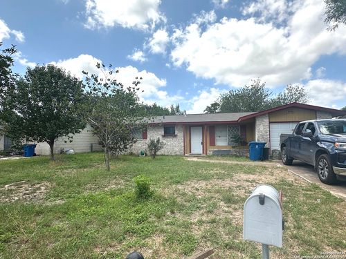 5230 Swann Ln, Kirby, TX, 78219-2031 | Card Image
