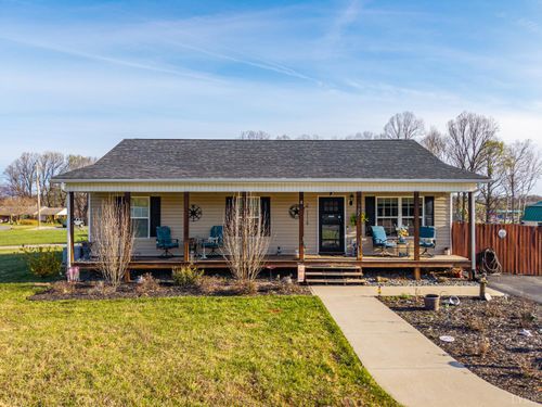 122 Gouyer Dr, Madison Heights, VA, 24572-5006 | Card Image