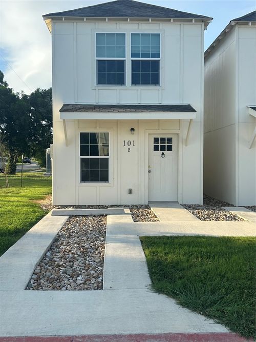 unit-101-230 Debus Dr, Taylor, TX, 76574-2399 | Card Image