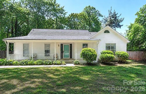 13615 Wildiris Ct, Pineville, NC, 28134-8122 | Card Image