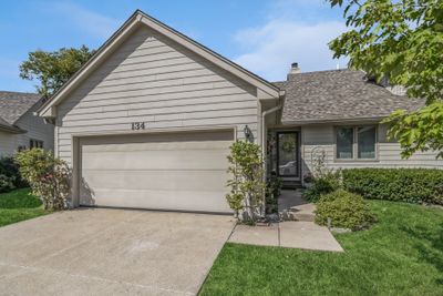 134 Evergreen Place, Condo with 3 bedrooms, 2 bathrooms and null parking in West Des Moines IA | Image 1