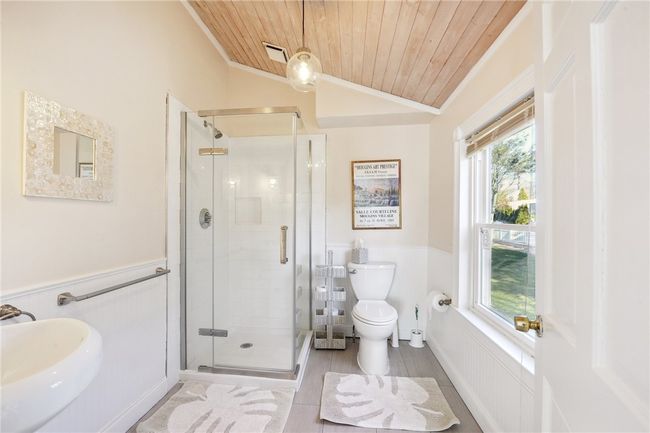 29 Wake Robin Trl, House other with 2 bedrooms, 2 bathrooms and 3 parking in Saunderstown RI | Image 17
