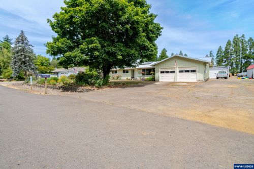 29501 Ne Pheasant Av, Corvallis, OR, 97333 | Card Image