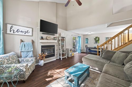 10000 Fillmore St Ne, Blaine, MN, 55434-3553 | Card Image