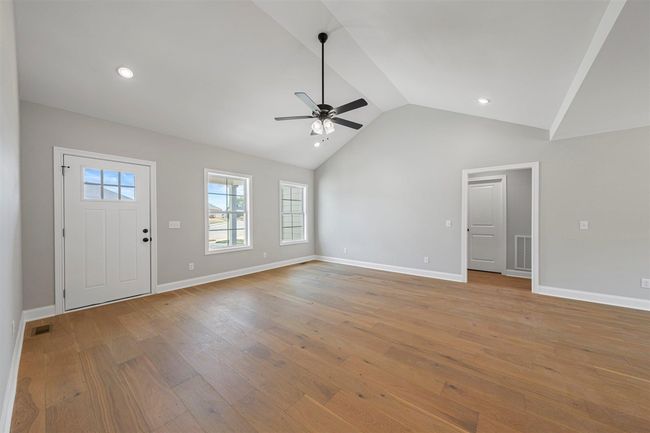 590 Pleasant Meadow Ln, House other with 3 bedrooms, 2 bathrooms and null parking in Bowling Green KY | Image 4
