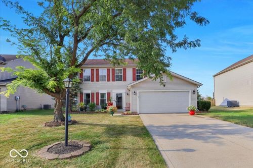 3147 Waterloo Dr, Indianapolis, IN, 46268-8617 | Card Image