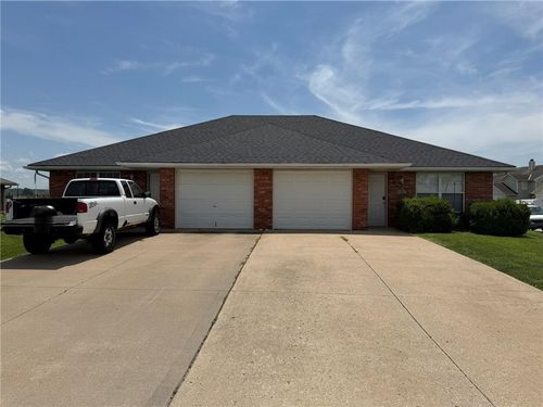 165 & 167 Nw Woodbury Drive, Grain Valley, MO, 64029 | Card Image
