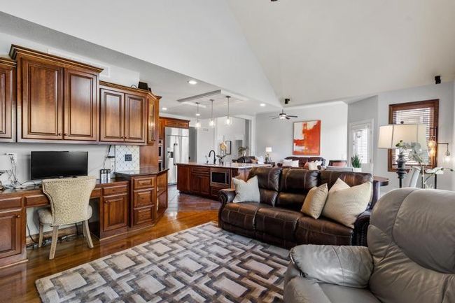 8127 Lone Elm Rd, House other with 5 bedrooms, 5 bathrooms and null parking in Lenexa KS | Image 18