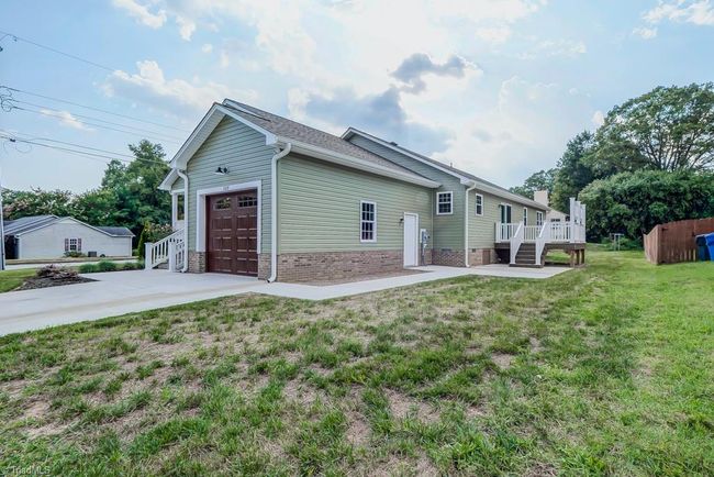 208 Kerner St, House other with 3 bedrooms, 2 bathrooms and null parking in Kernersville NC | Image 34