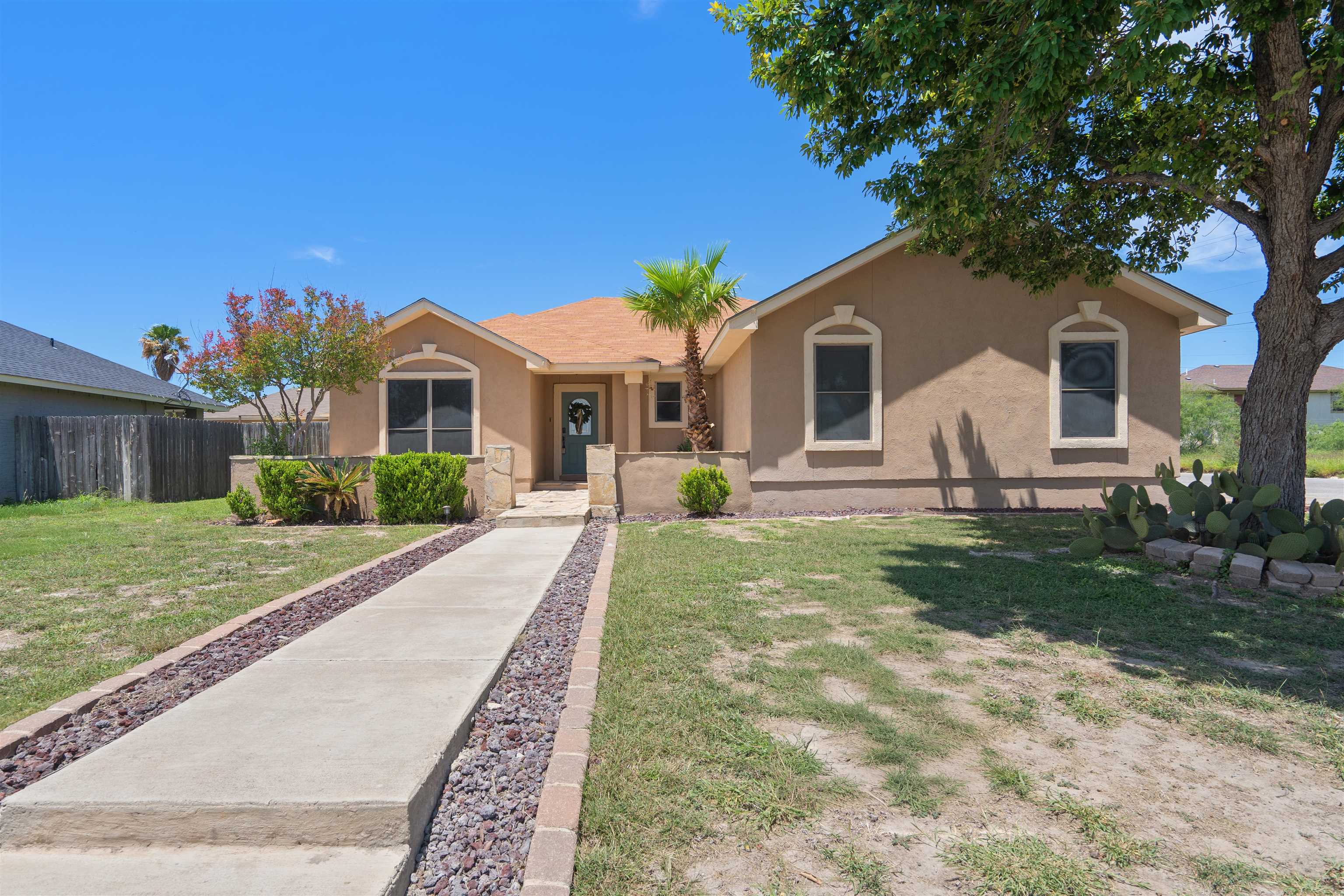 Residential in Del Rio 3