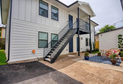 c-2212 Rosewood St, Houston, TX, 77004-5179 | Card Image