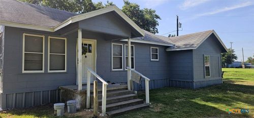 501 N Austin Ave, Cameron, TX, 76520-2521 | Card Image