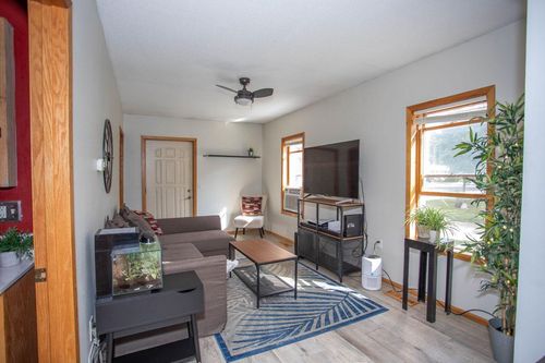 316 Bernard St E, West Saint Paul, MN, 55118-1622 | Card Image