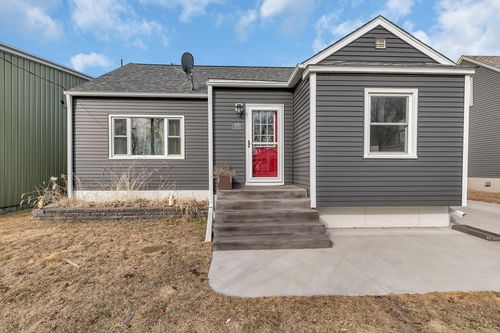 321 Meeker Ave S, Watkins, MN, 55389-1214 | Card Image