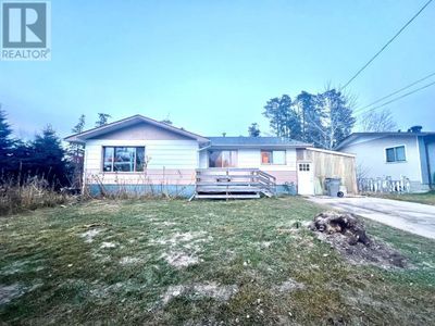 36 Sandy Dr, House other with 3 bedrooms, 2 bathrooms and 3 parking in Whitecourt AB | Image 1