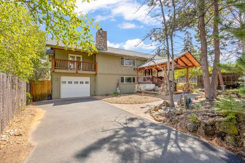 2236 Ne Meadow Lane, Bend, OR, 97701 | Card Image