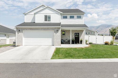 2356 150, North Logan, UT, 84341-3179 | Card Image
