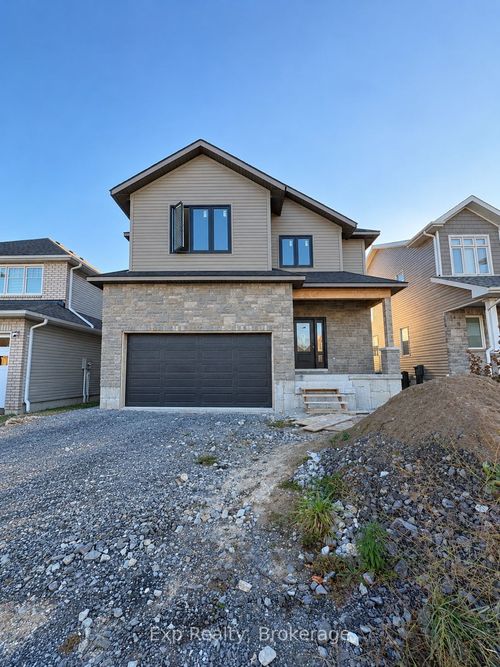 1116 Woodhaven Dr, Kingston, ON, K7P0R7 | Card Image