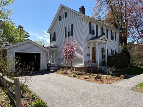 17 Fairview Ave, Northampton, MA, 01060-4205 | Card Image
