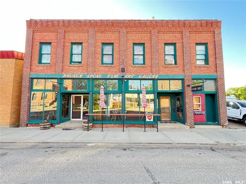 208 Jasper St, Maple Creek, SK, S0N1N0 | Card Image