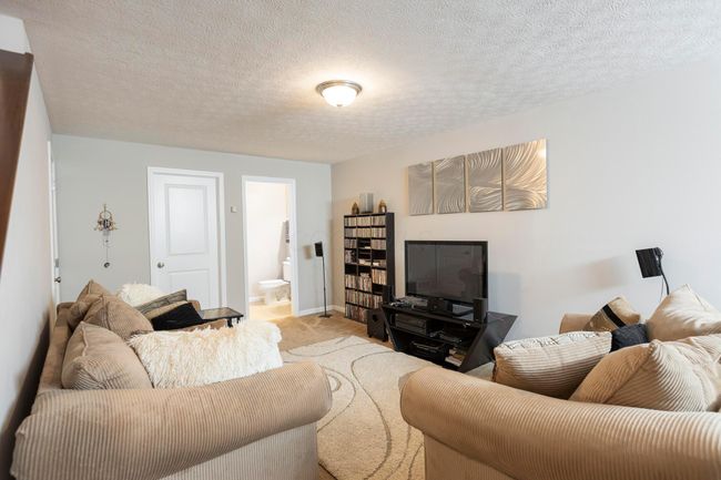 7275 Billy Goat Dr, Condo with 2 bedrooms, 3 bathrooms and null parking in New Albany OH | Image 16