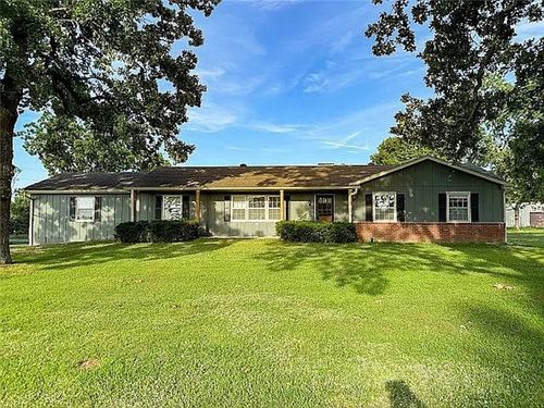 561 Sw County Road O, Holden, MO, 64040-8250 | Card Image
