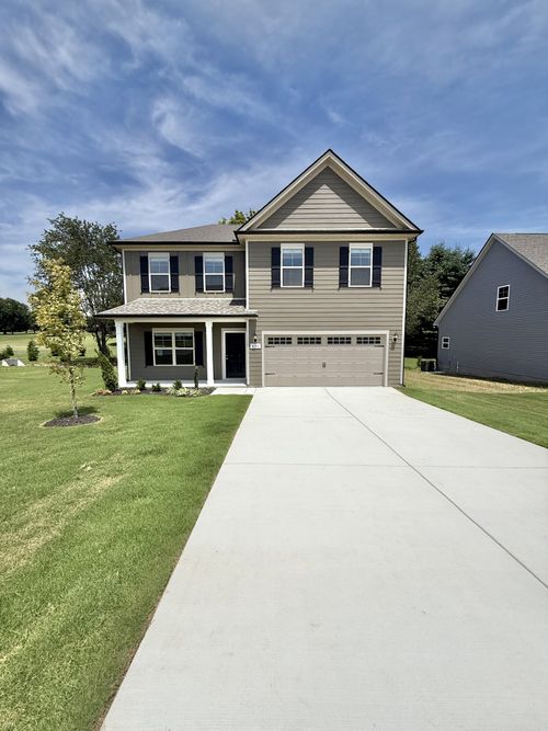 76 Country Cir, Manchester, TN, 37355-4419 | Card Image