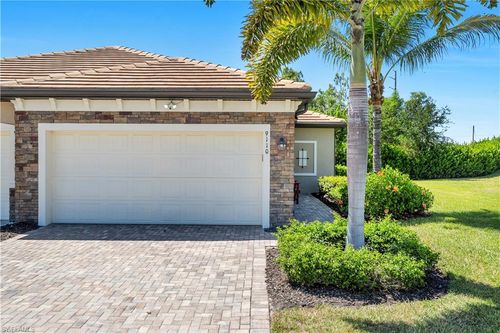 9110 Woodhurst Dr, NAPLES, FL, 34120-5268 | Card Image