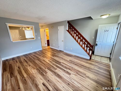 120-975 Meriden Rd, Waterbury, CT, 06705-3163 | Card Image