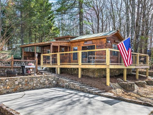 30 Boulder Dr, Lake Toxaway, NC, 28747-8677 | Card Image