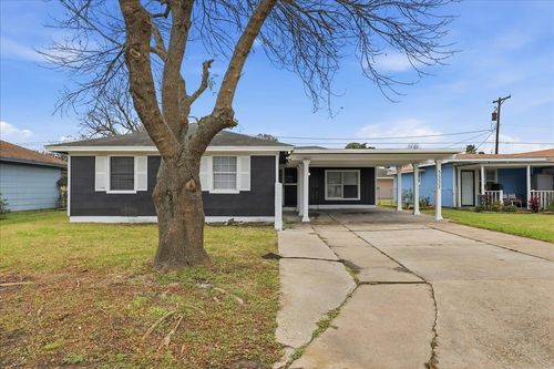 5333 Lakeside Dr, Port Arthur, TX, 77642-1149 | Card Image