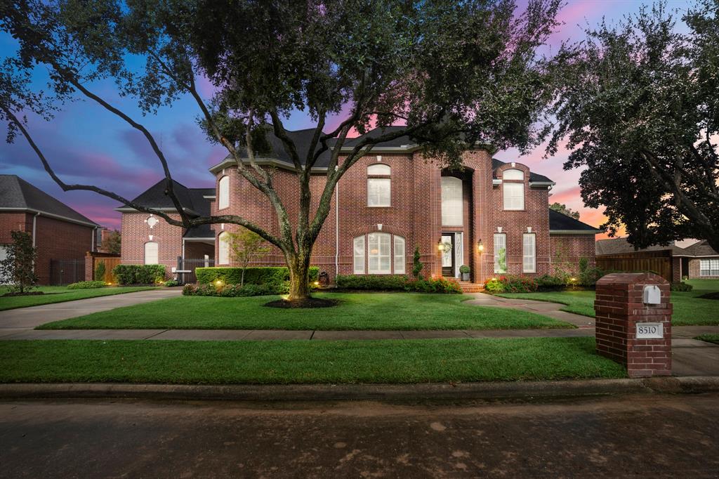 Ivy Falls Ct, Jersey Village, TX 77040