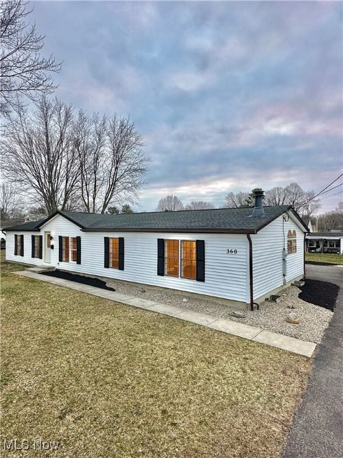 360 Virginia St Se, Massillon, OH, 44646-5071 | Card Image